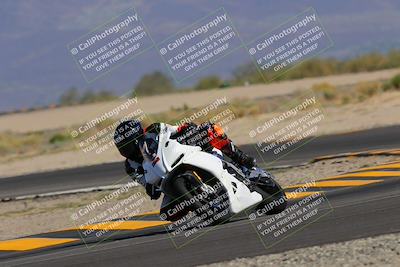 media/Oct-08-2022-SoCal Trackdays (Sat) [[1fc3beec89]]/Turn 16 (125pm)/